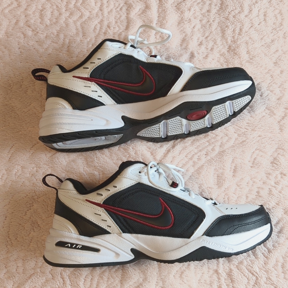 EUC Men's Nike Air Monarch Size 11.5 - Picture 4 of 11